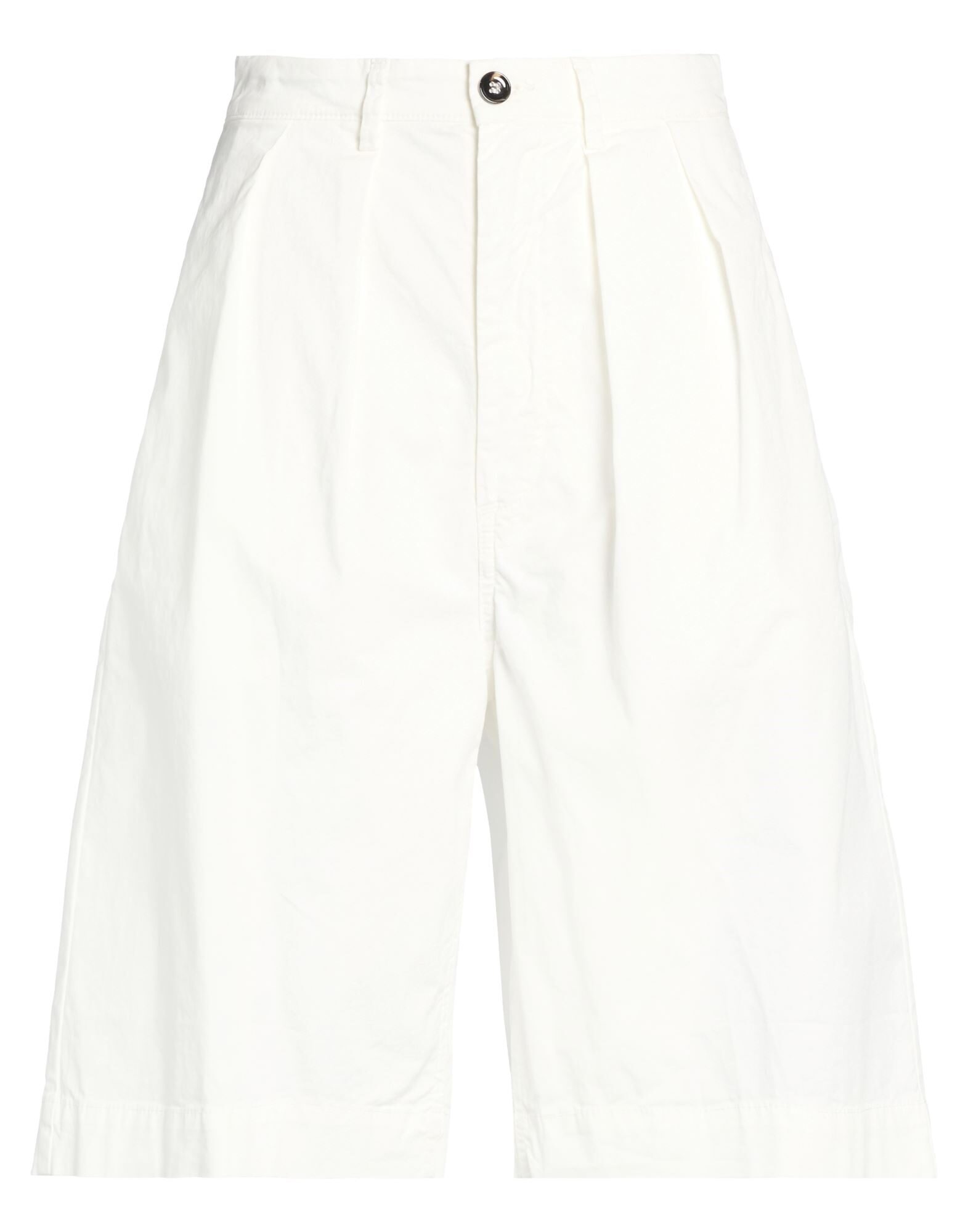 TRUE AVENUE - Shorts & Bermuda Shorts