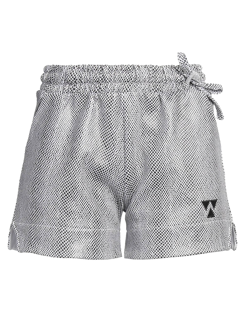WOC WRITING ON COVER - Pantalones cortos y bermudas