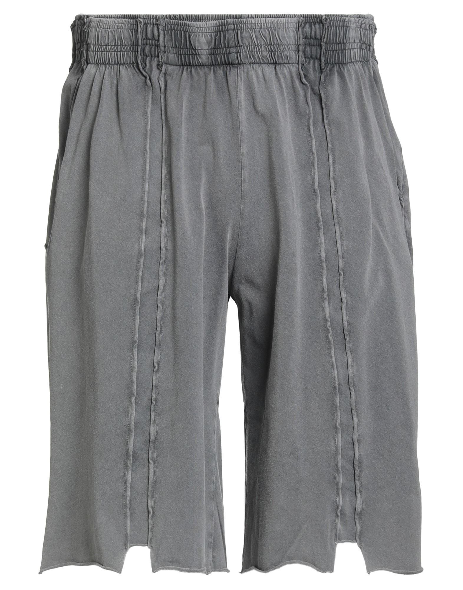 VETEMENTS - Shorts &amp; Bermuda Shorts