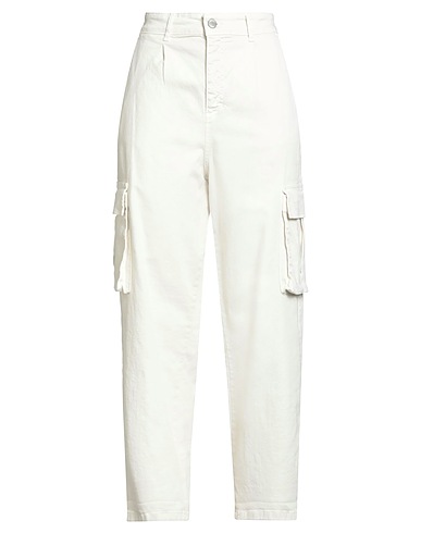 LE STREGHE Casual pants Off white 98% Cotton, 2% Elastane