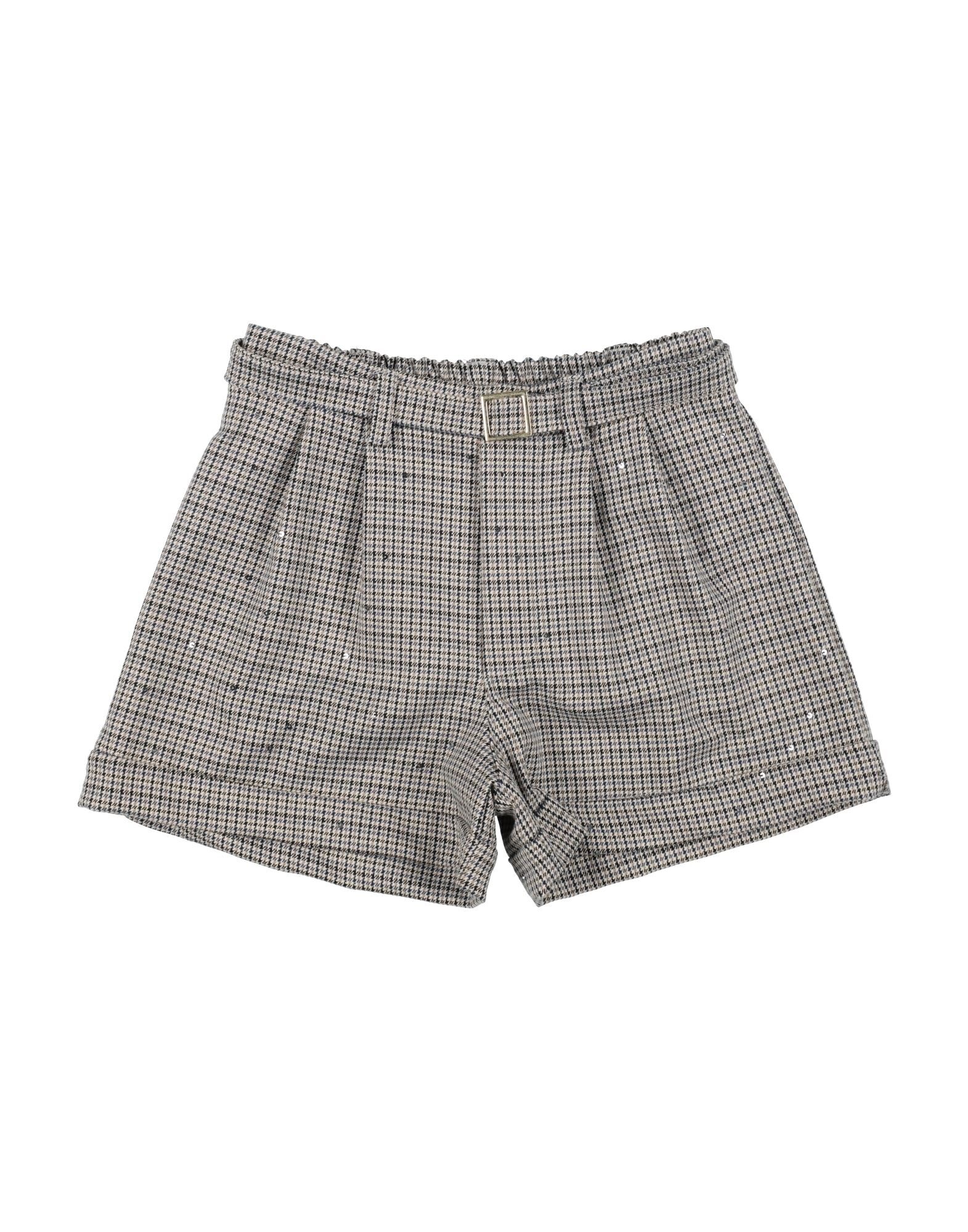 U+É - Шорты и бермуды