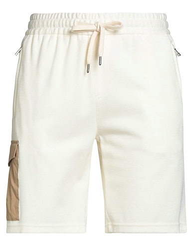 WINDSOR. Shorts & Bermuda Ivory 32% Polyester, 27% Polyacrylic, 27% Wool, 14% Cotton