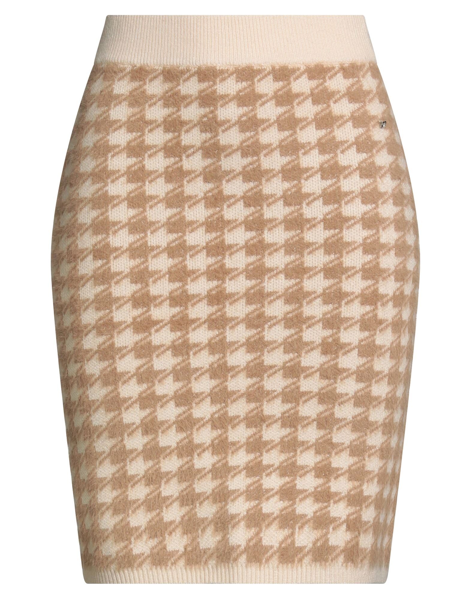 WHITE WISE - Mini skirts