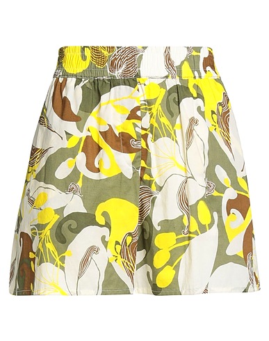 MALÌPARMI Shorts & Bermuda Military green 100% Cotton