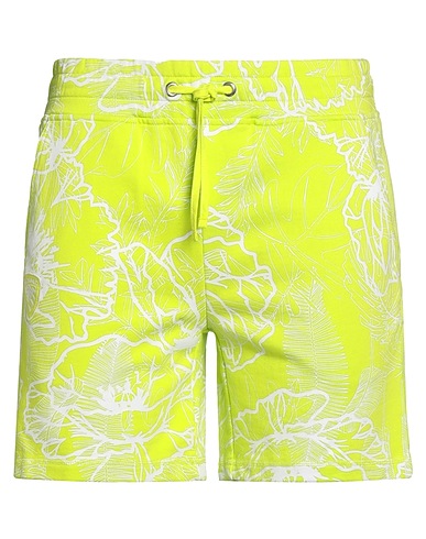 BLAUER. Shorts & Bermuda Lime green 100% Cotton