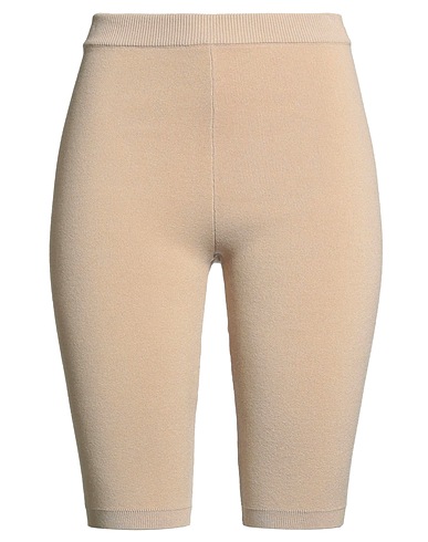 MAGDA BUTRYM Шорты и бермуды 70% Вискоза, 30% Полиэстер