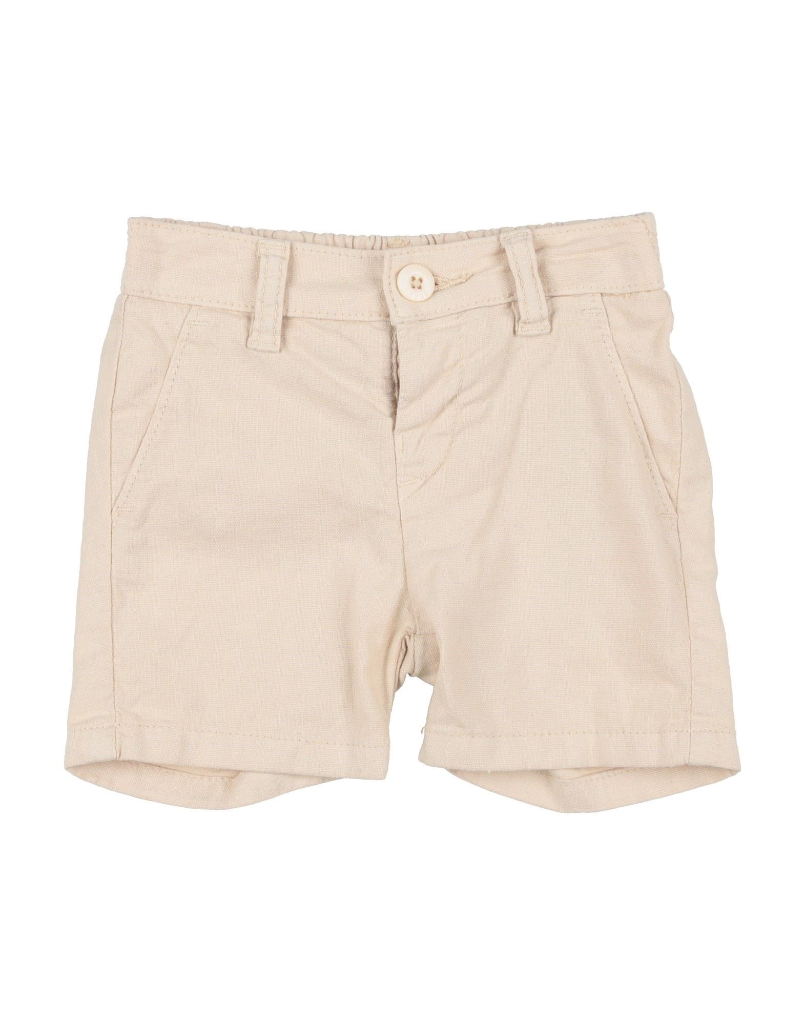 GUESS - Pantalones cortos y bermudas