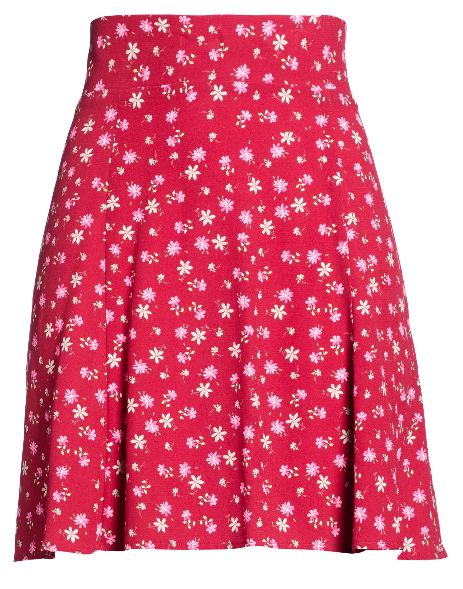 MAR DE MARGARITAS - Minifaldas