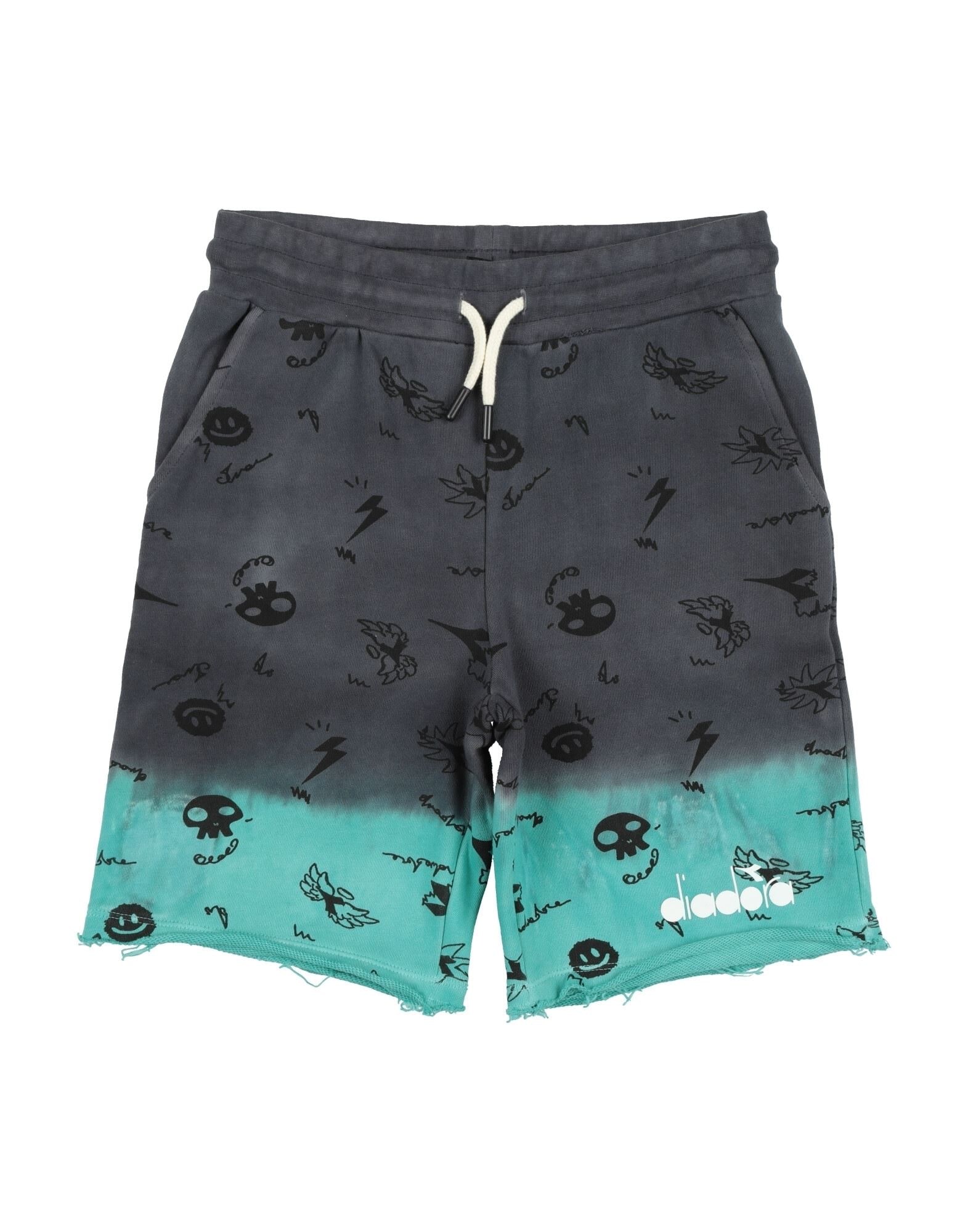 DIADORA - Шорты и бермуды