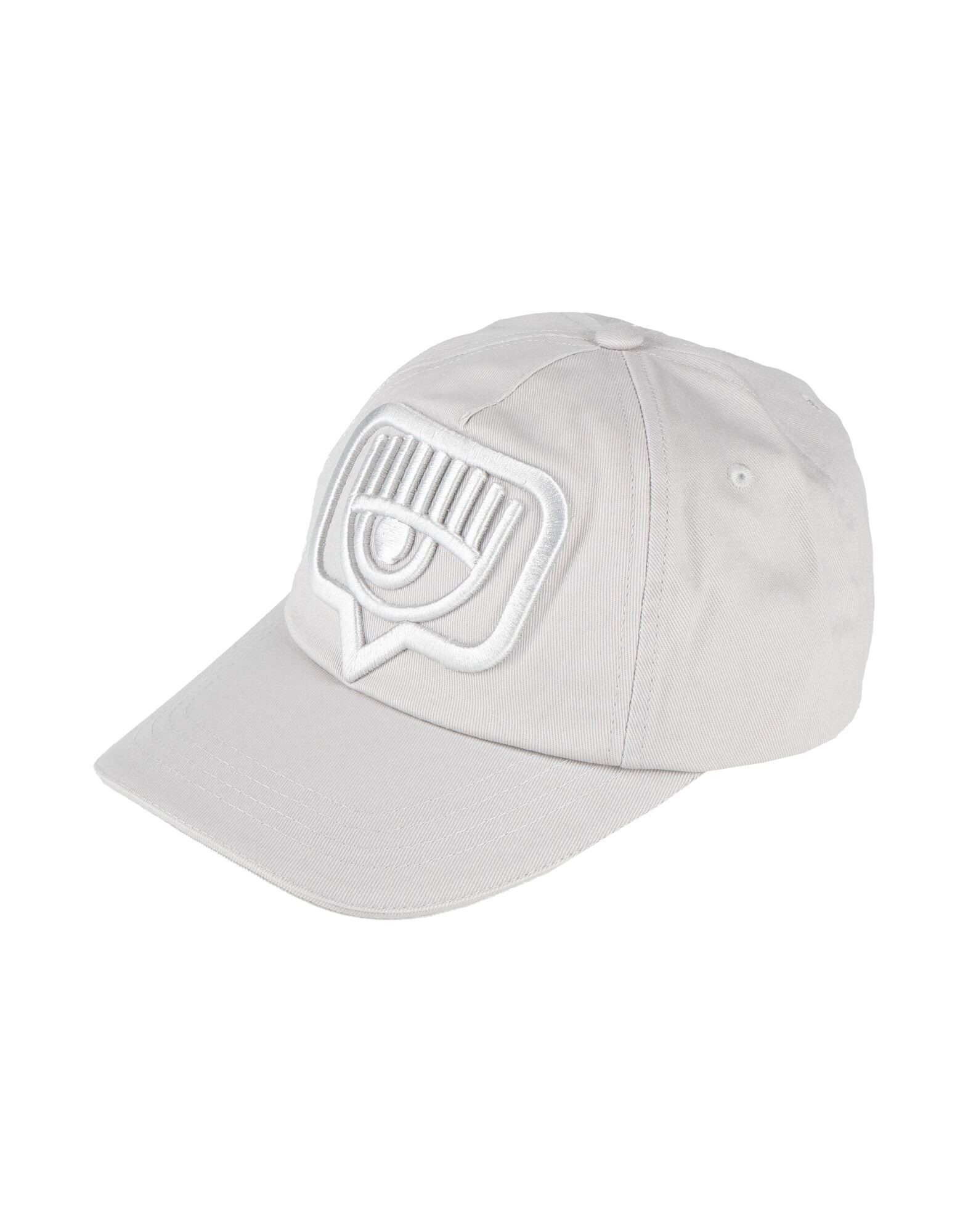 CHIARA FERRAGNI - Chapeaux