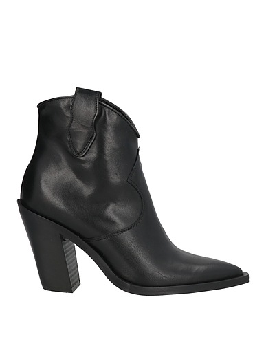 OVYÉ Ankle boot Black Leather