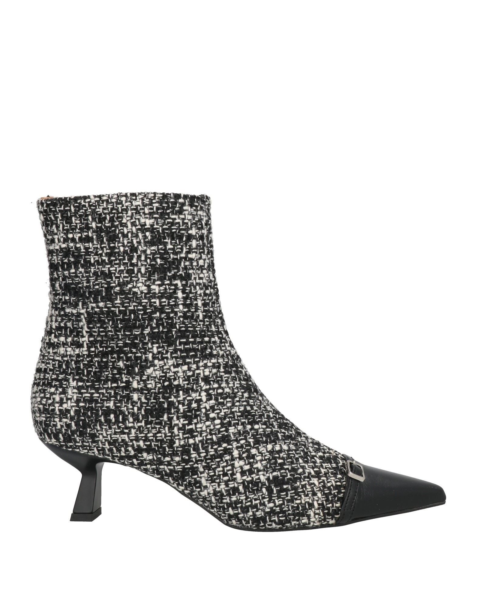 ROBERTO FESTA - Ankle boots