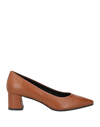 LE GAZZELLE Court Tan Leather