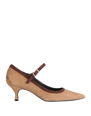 OVYÉ Pump Sand Leather