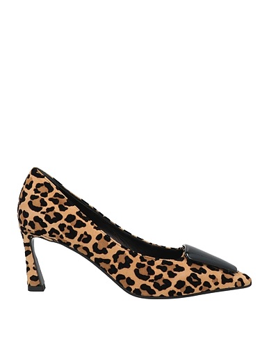 J.A.P. JOSE ANTONIO PEREIRA Pump Sand Leather