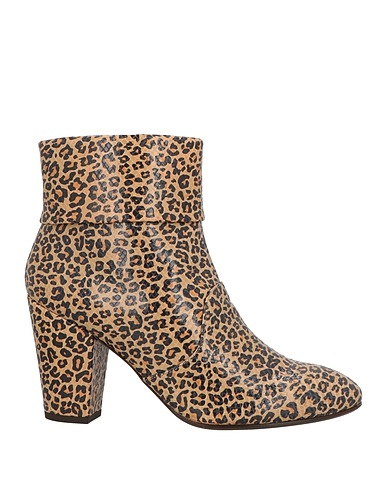 CHIE MIHARA Ankle boot Sand Leather