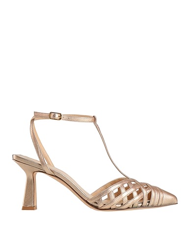 THE SELLER Pump Platinum Leather