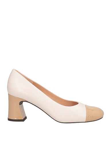 UNISA Court Ivory Leather