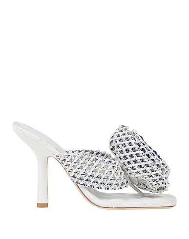 BURBERRY Flip flops BIANCO Textile fibers