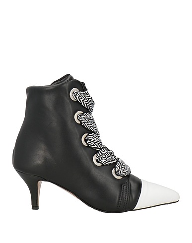 OVYÉ Ankle boot Black Leather