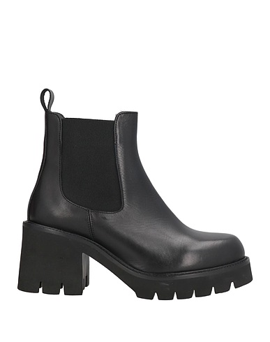 O'DAN LI Ankle boot Black Calfskin