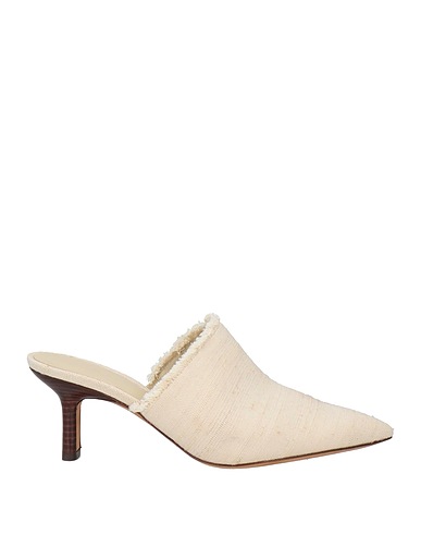 VINCE. Mules and clogs Cream Textile fibers