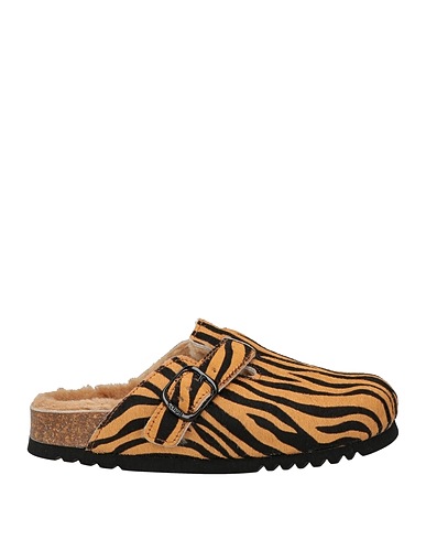 SCHOLL Mules and clogs Camel Leather