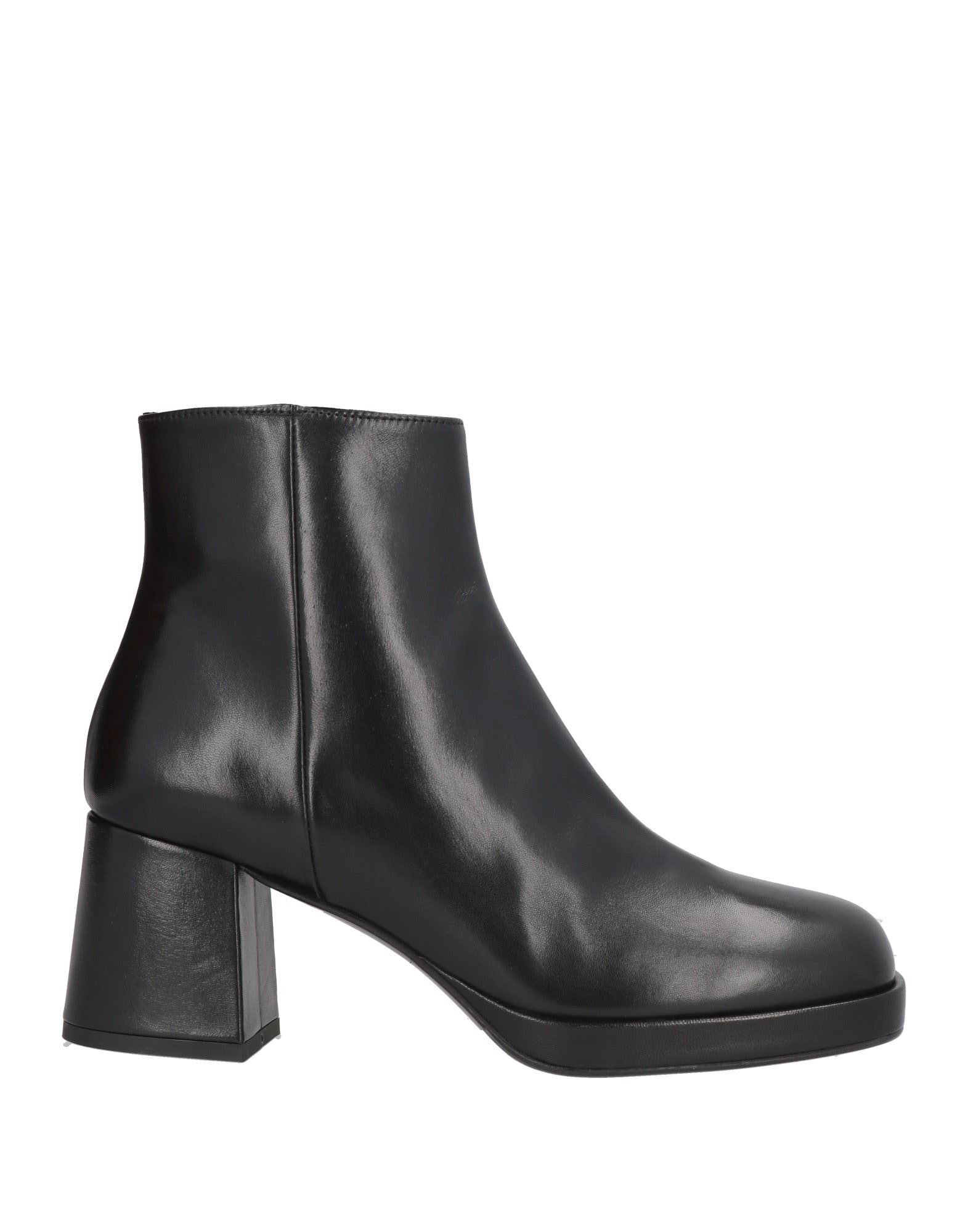 NOA A. - Ankle boots