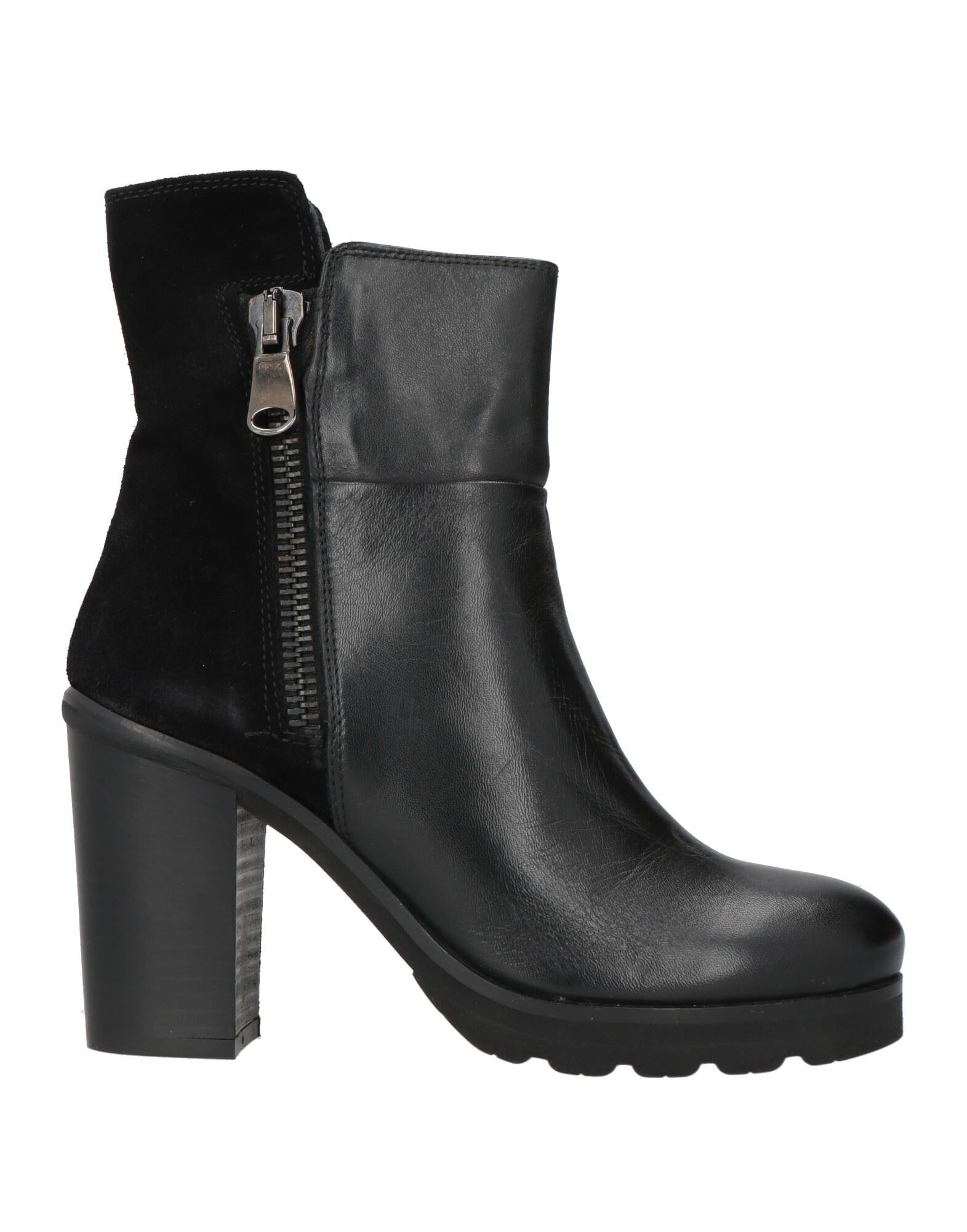 KEB - Ankle boots