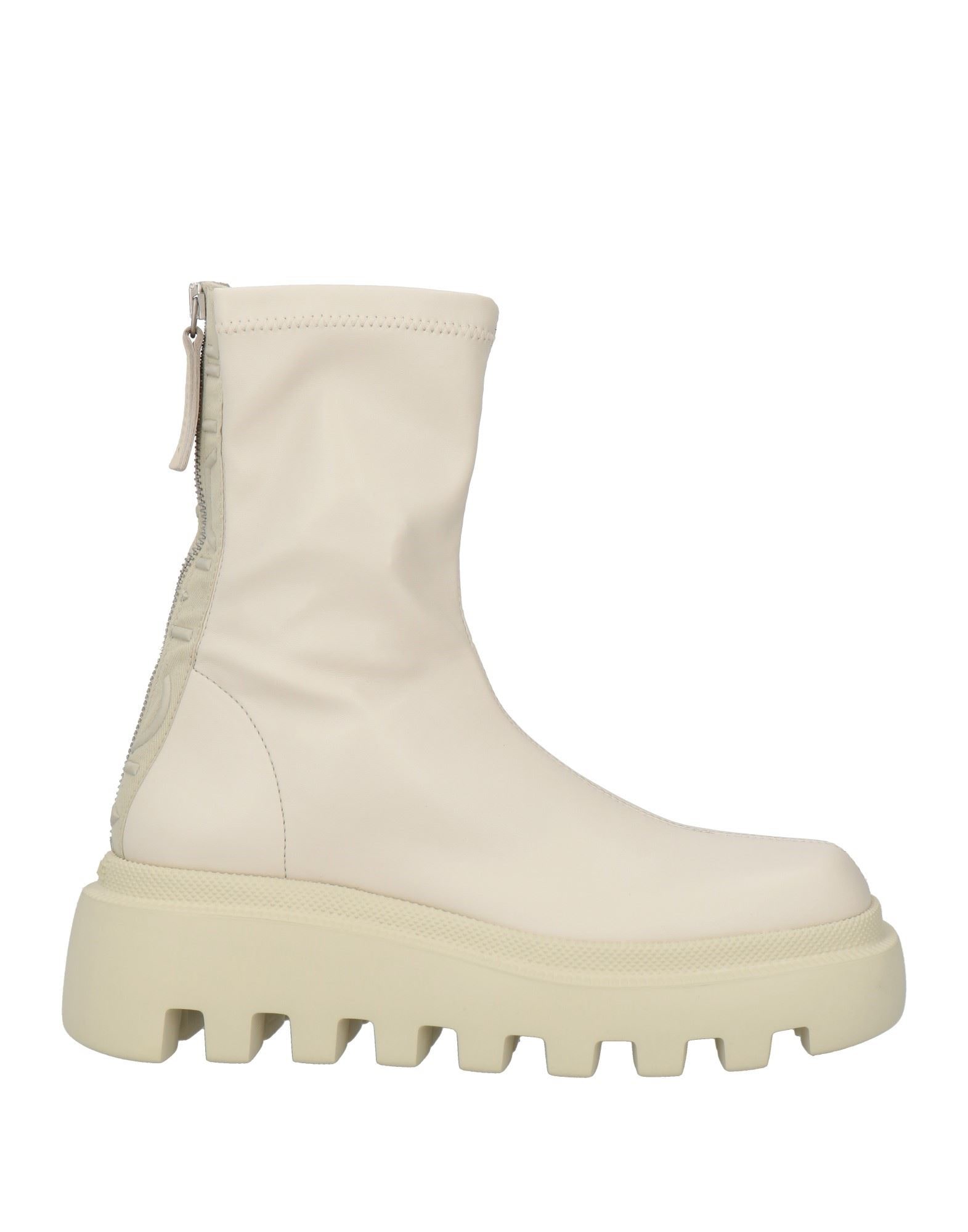 VIC MATIĒ - Μποτάκια