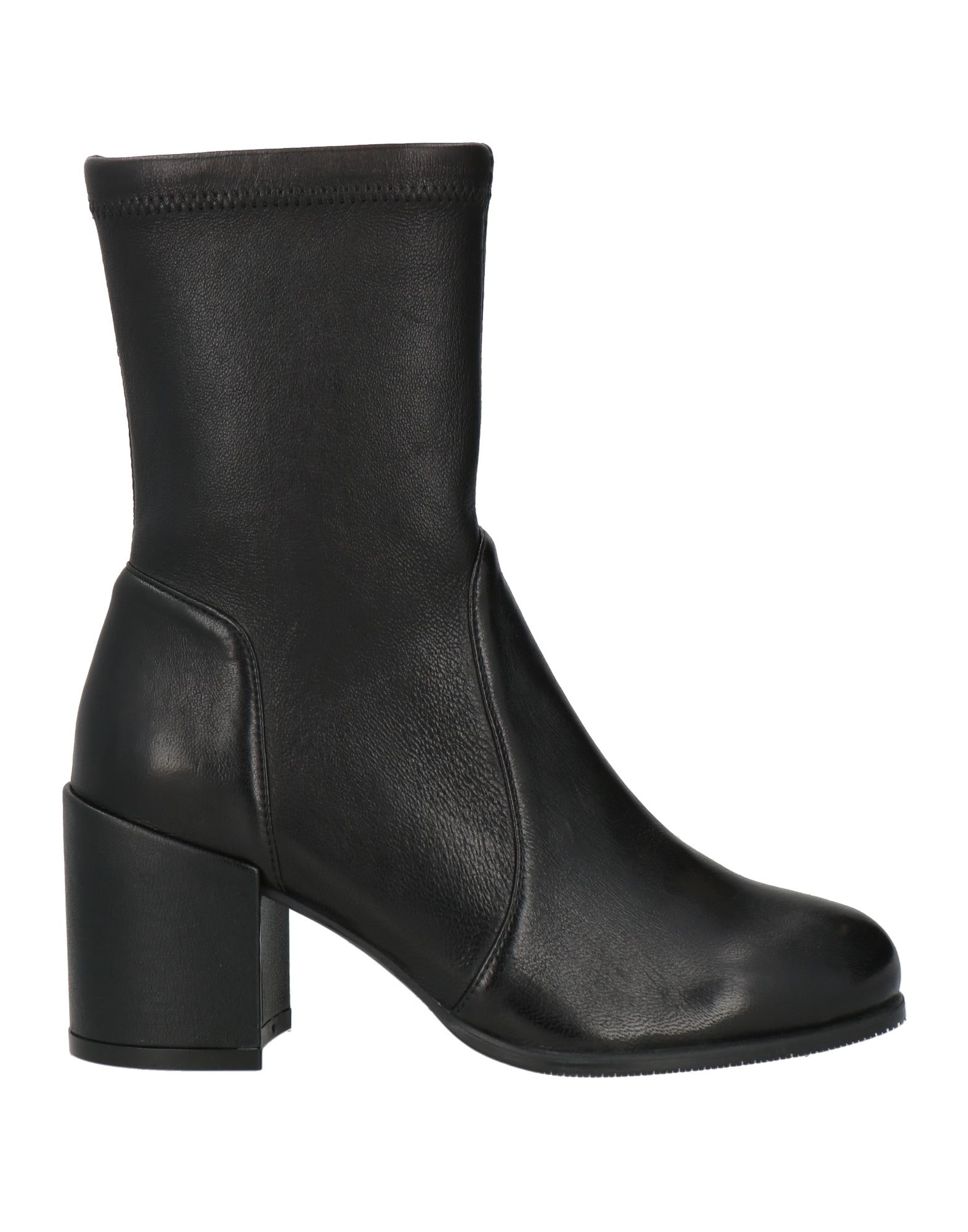 STUART WEITZMAN - Ankle boots