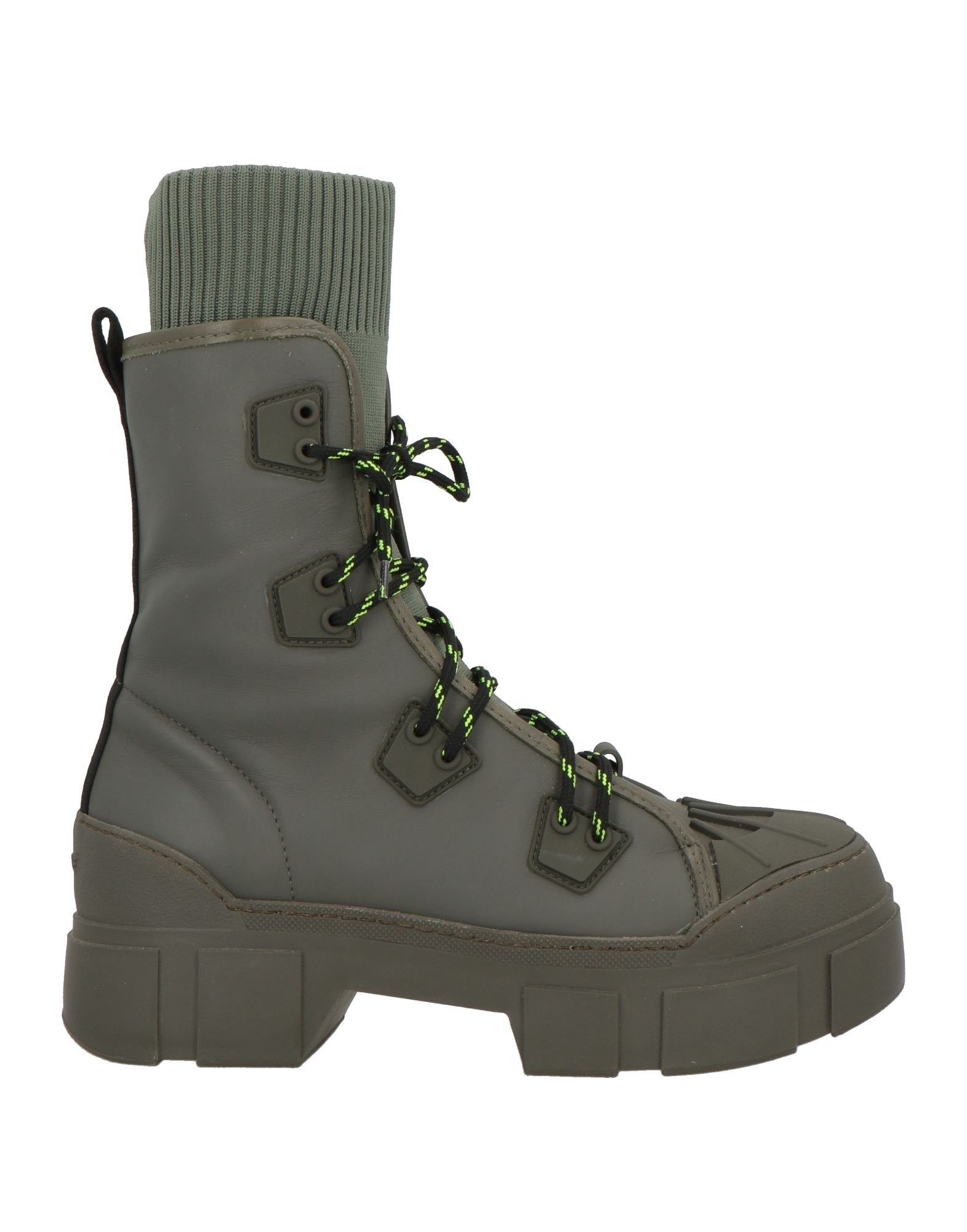 VIC MATIĒ - Stiefeletten