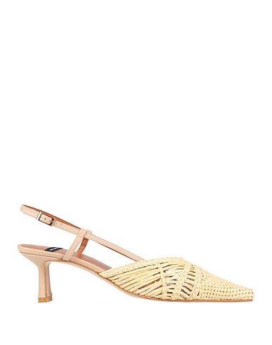 ÁNGEL ALARCÓN Court Beige Leather