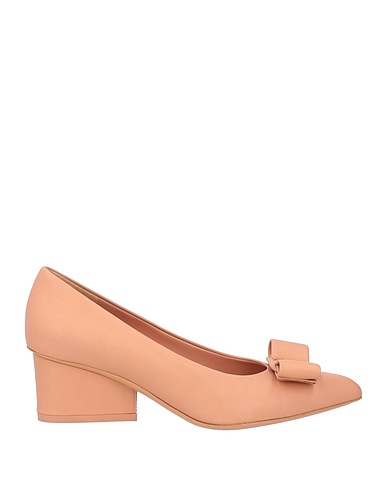 FERRAGAMO Court Blush Calfskin