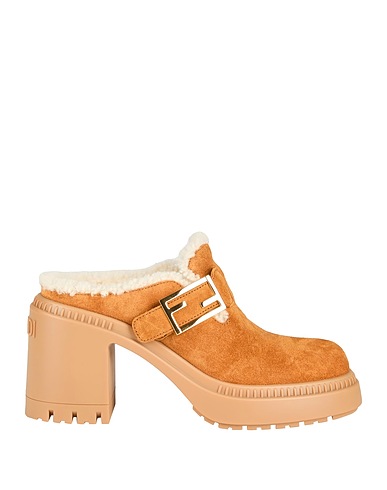 FENDI Mules und Clogs Kamel Leder