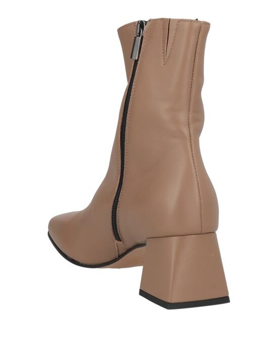 KIRÒ Полусапоги и высокие ботинки