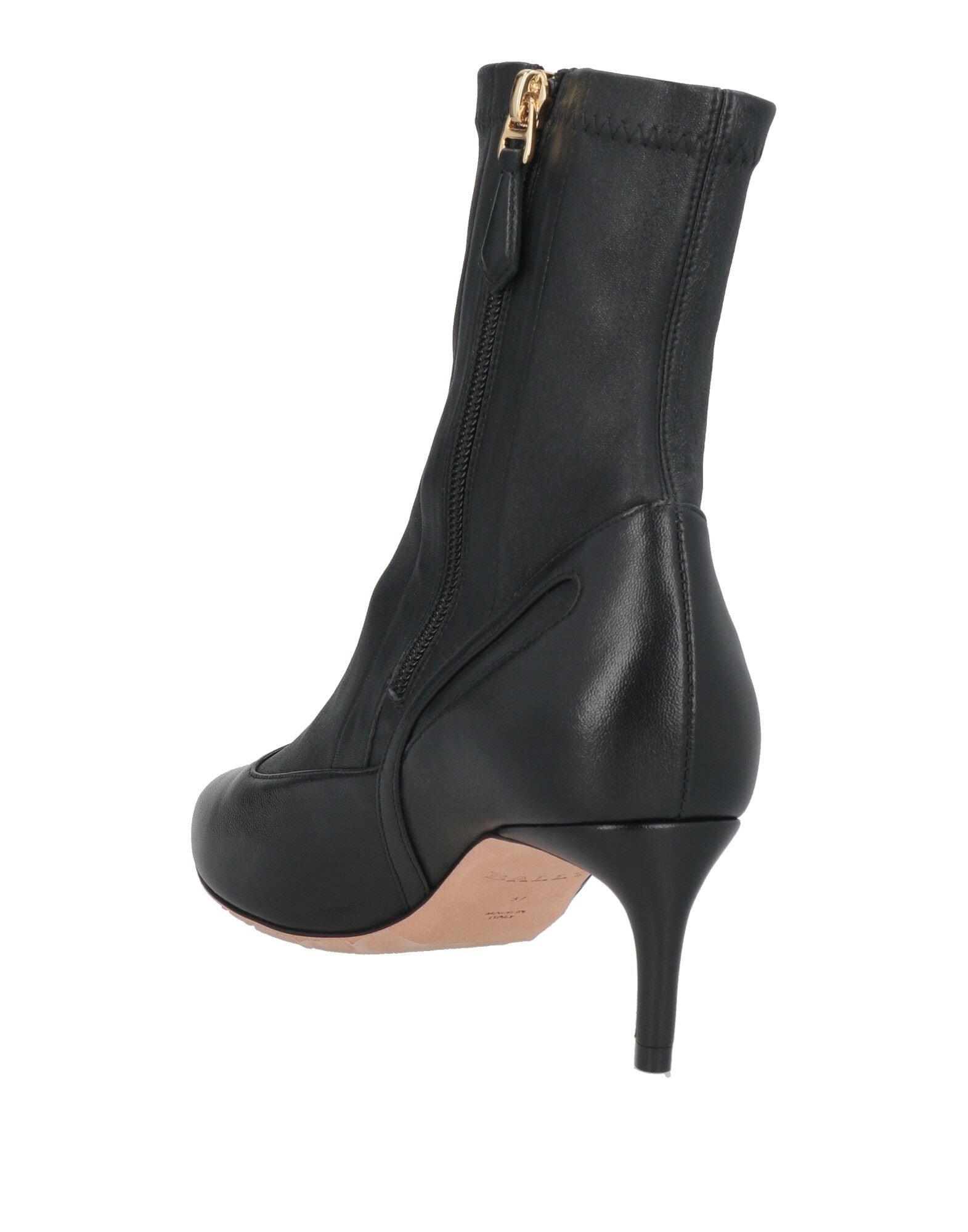 YOOX Online Fashion Design Shopping