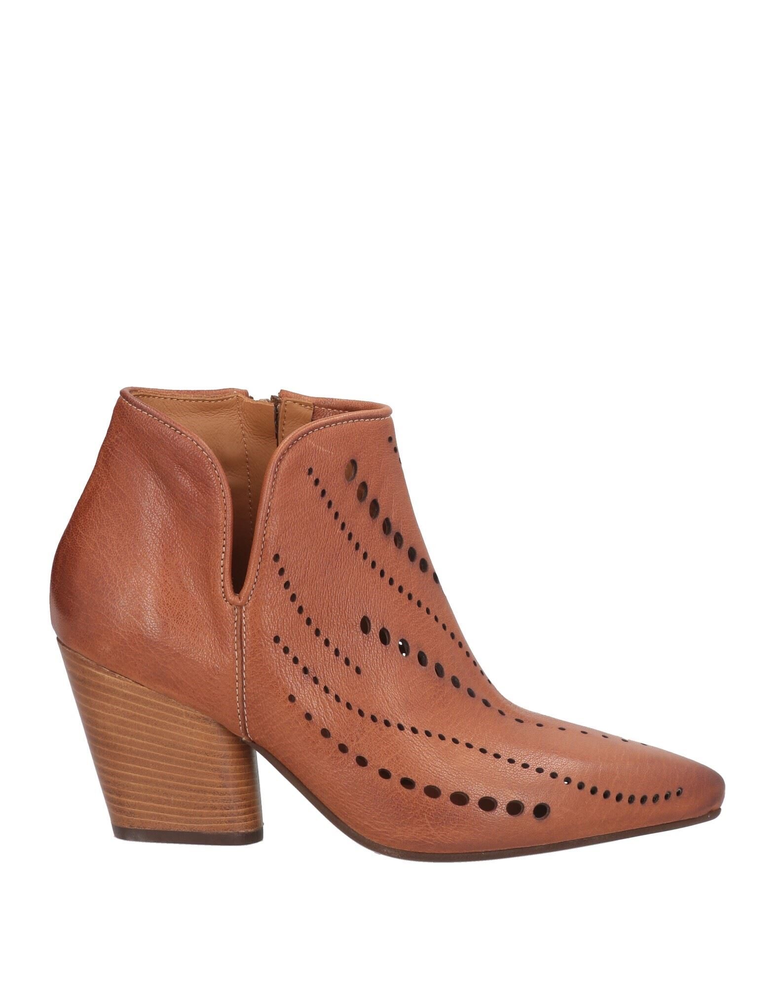 MAT:20 - Ankle boots