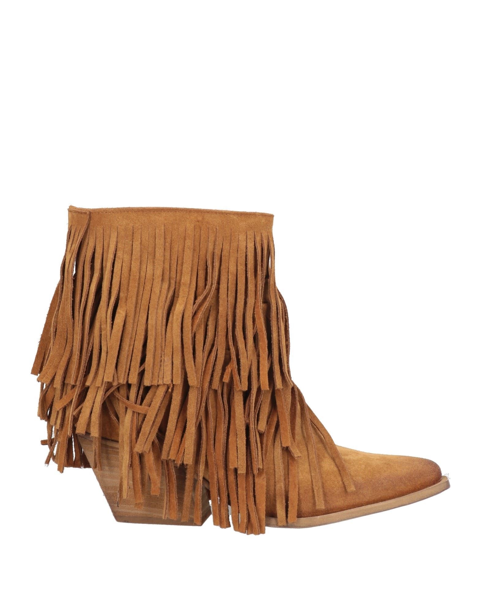 DIVINE FOLLIE - Ankle boots