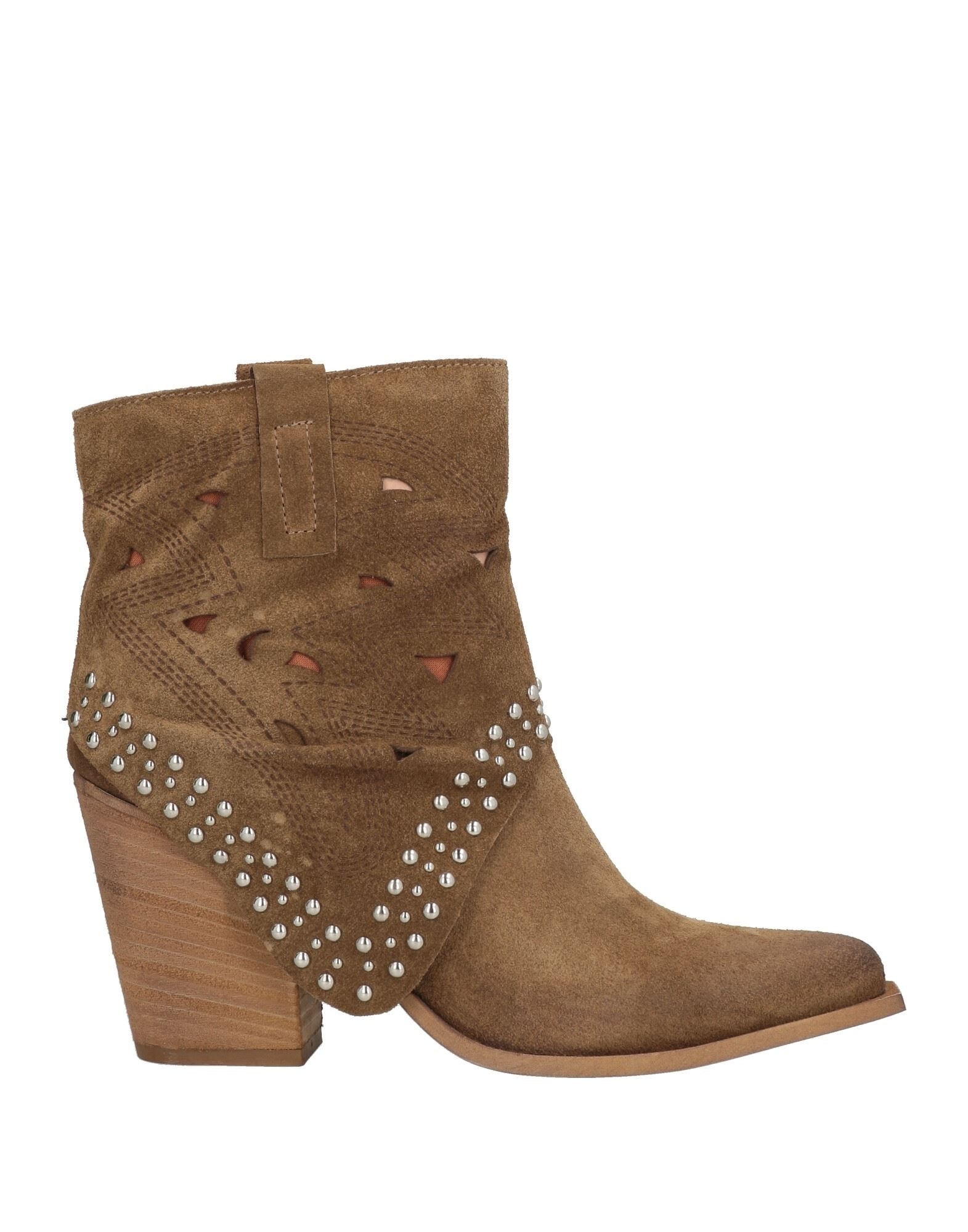 DIVINE FOLLIE - Ankle boots