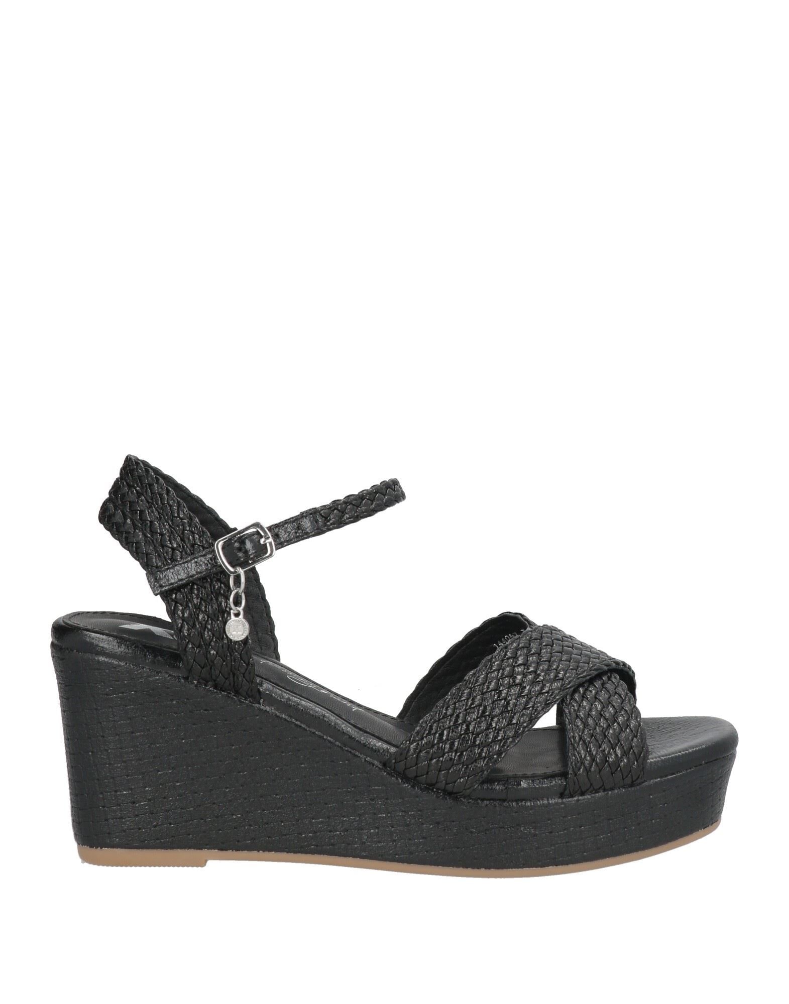 XTI - Sandalias con cierre