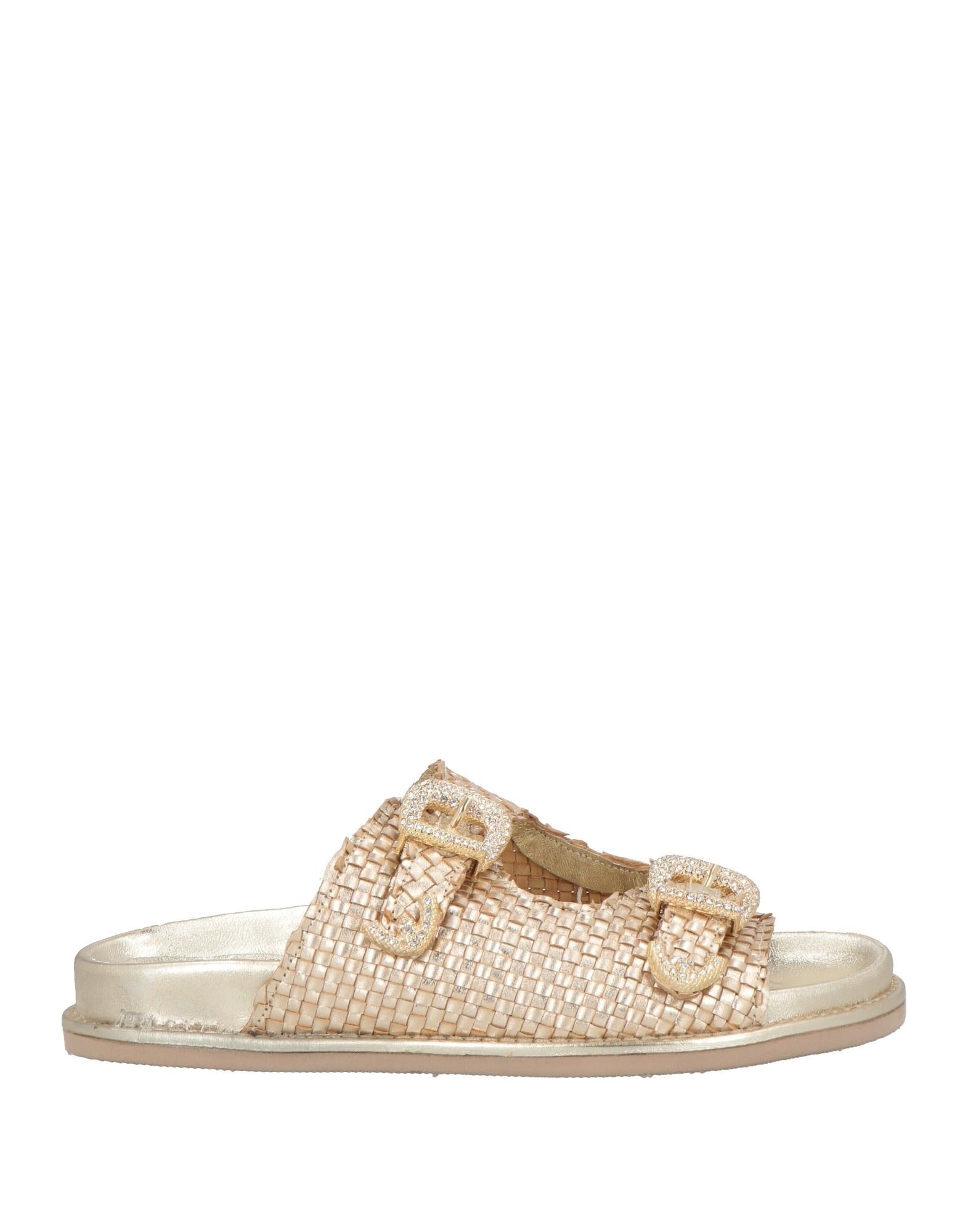 EMANUÉLLE VEE - Sandals