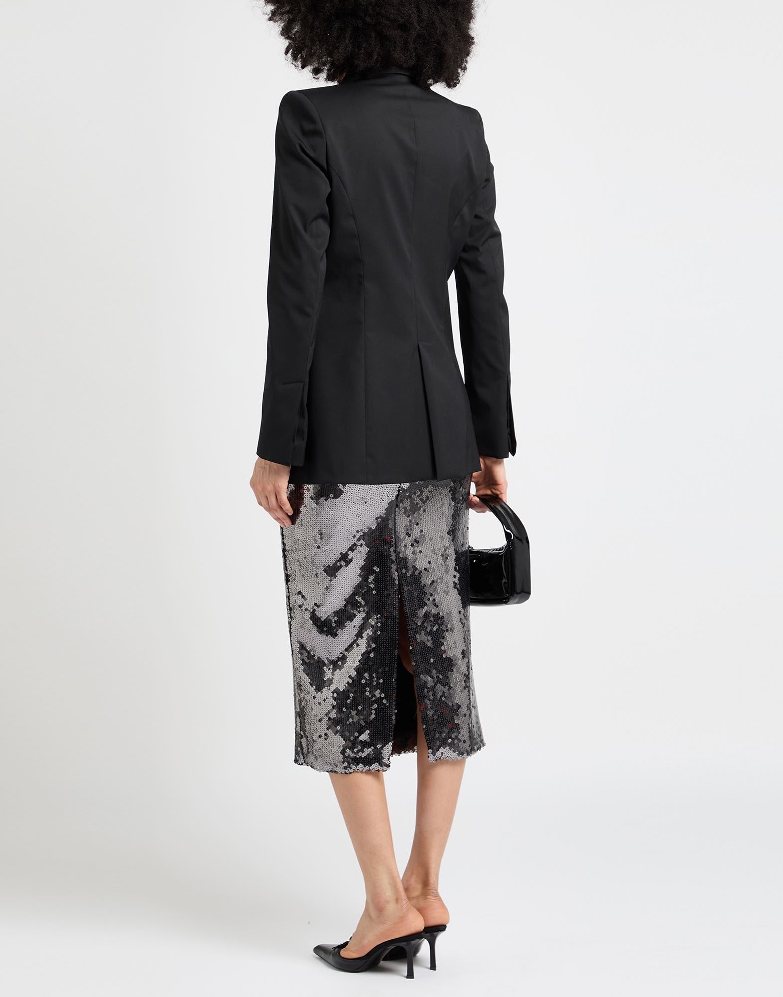 Shop ISABEL BENENATO on Sale at BeyondStyle – Get 82% Off ISABEL