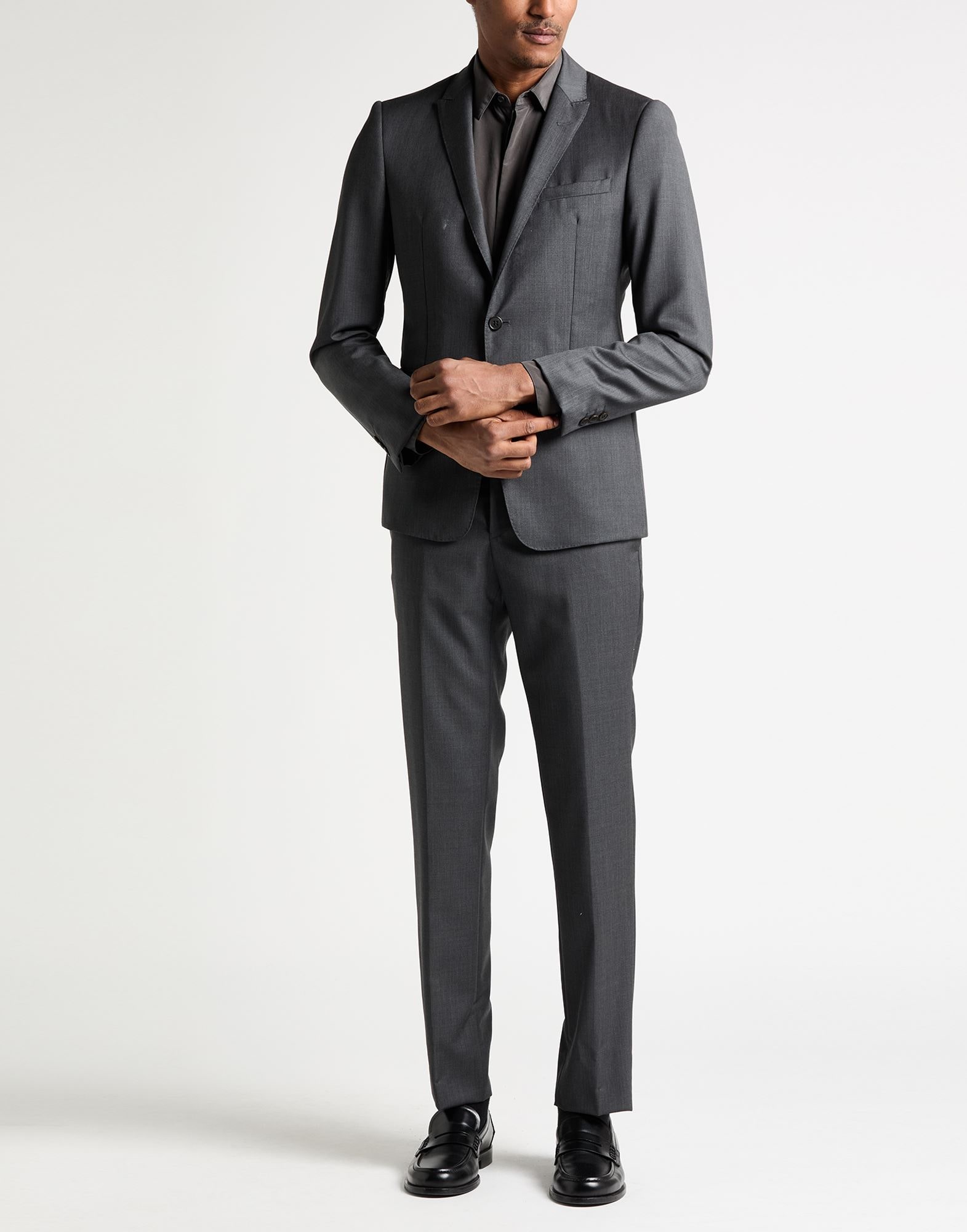 美品 エンポリオアルマーニ DAVID LINE チャコール 1B スーツ 46 美品 エンポリオアルマーニ DAVID LINE チャコール 1B スーツ 46