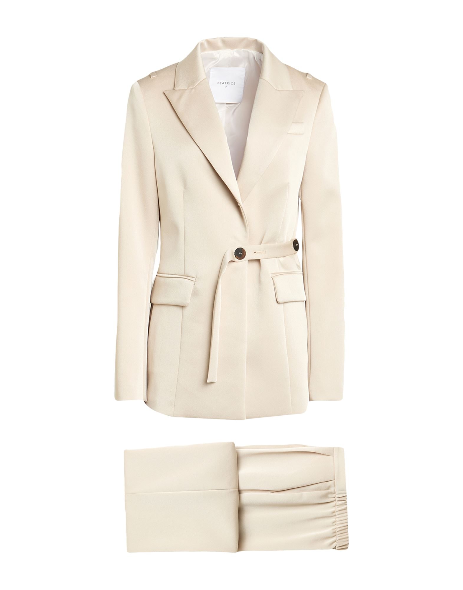 BEATRICE .B - Costumes