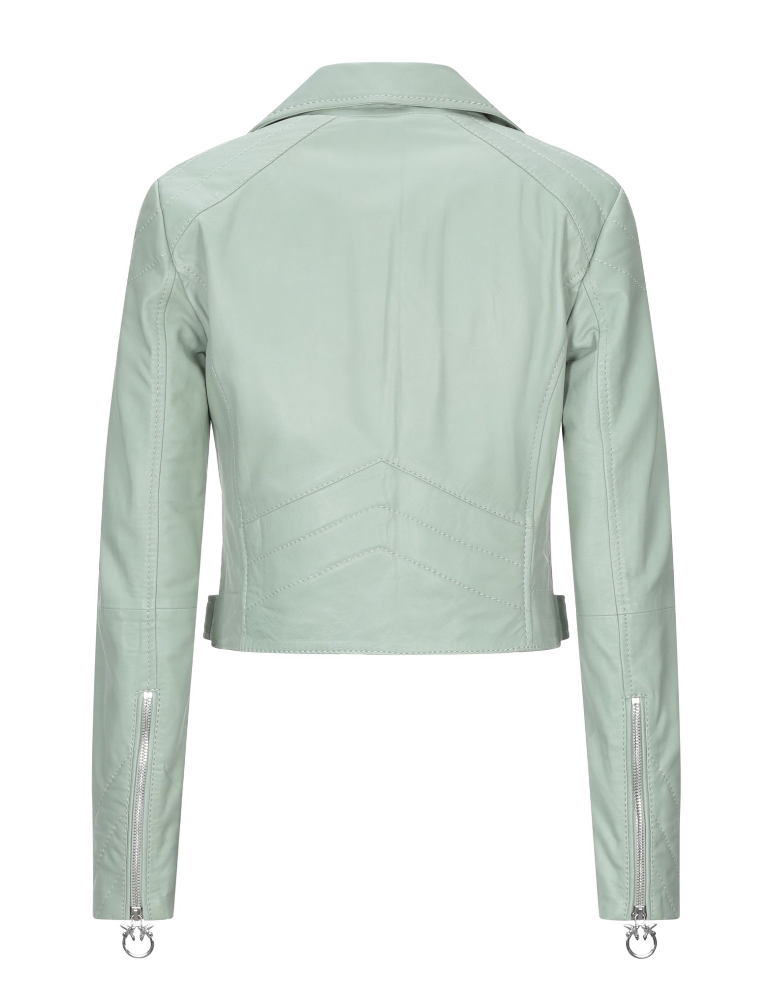 41995975vp_14_r.jpg?width=1571&height=2000&impolicy=crop&gravity=Center