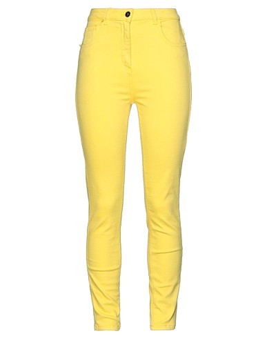 ELISABETTA FRANCHI Pantaloni jeans Giallo 92% Cotone, 6% Elastomultiestere, 2% Elastan