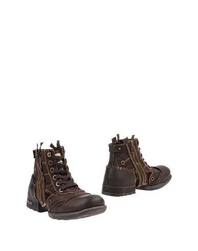 ZOOM REPLAY - Boots