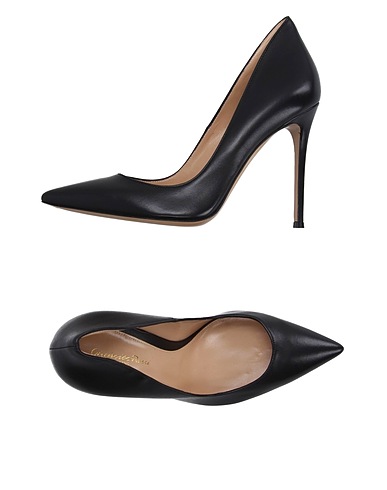 GIANVITO ROSSI Court Black Soft Leather