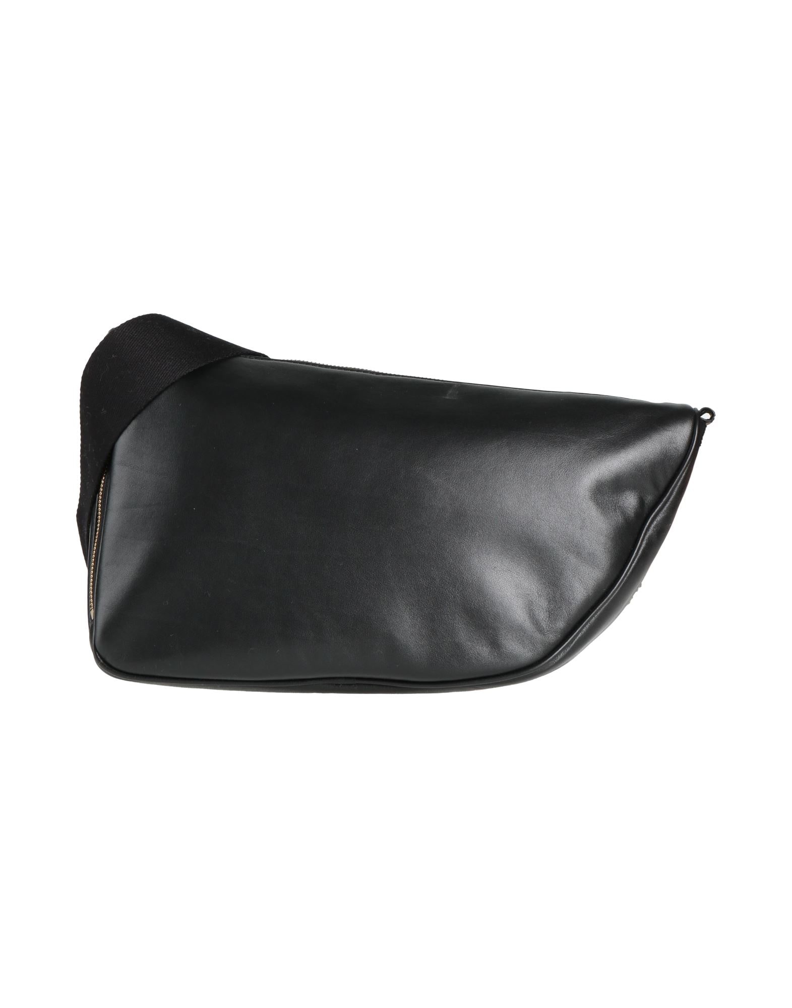 BURBERRY - メッセンジャーバッグ